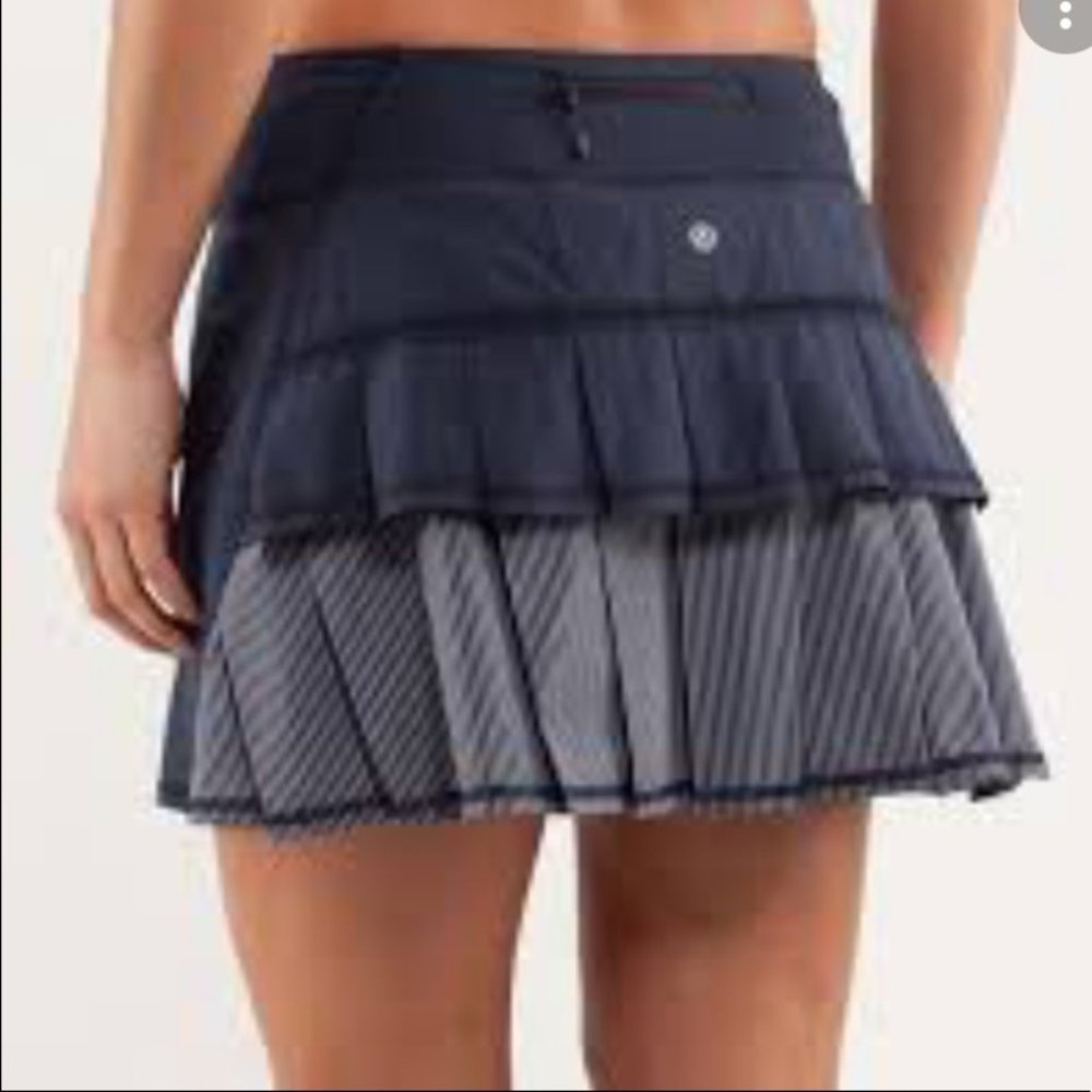 Lululemon Navy Blue Run Pace Setter Skirt Skort Sz 6